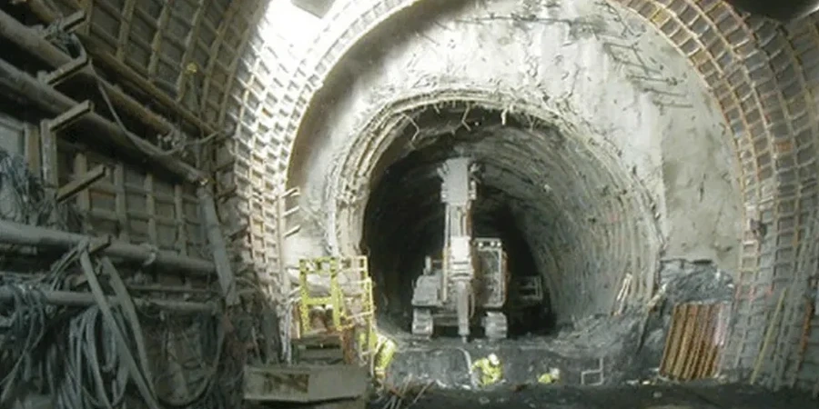 Analyse géotechnique pour tunnels en sols mous autour de Cholet